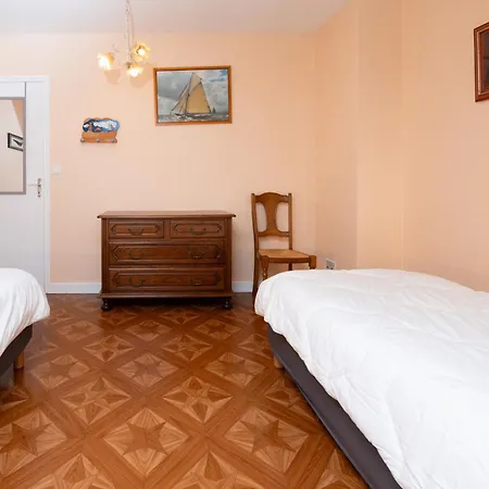 La Maison Bleue 3 Etoiles Holiday home *