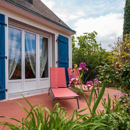 La Maison Bleue 3 Etoiles Holiday home *